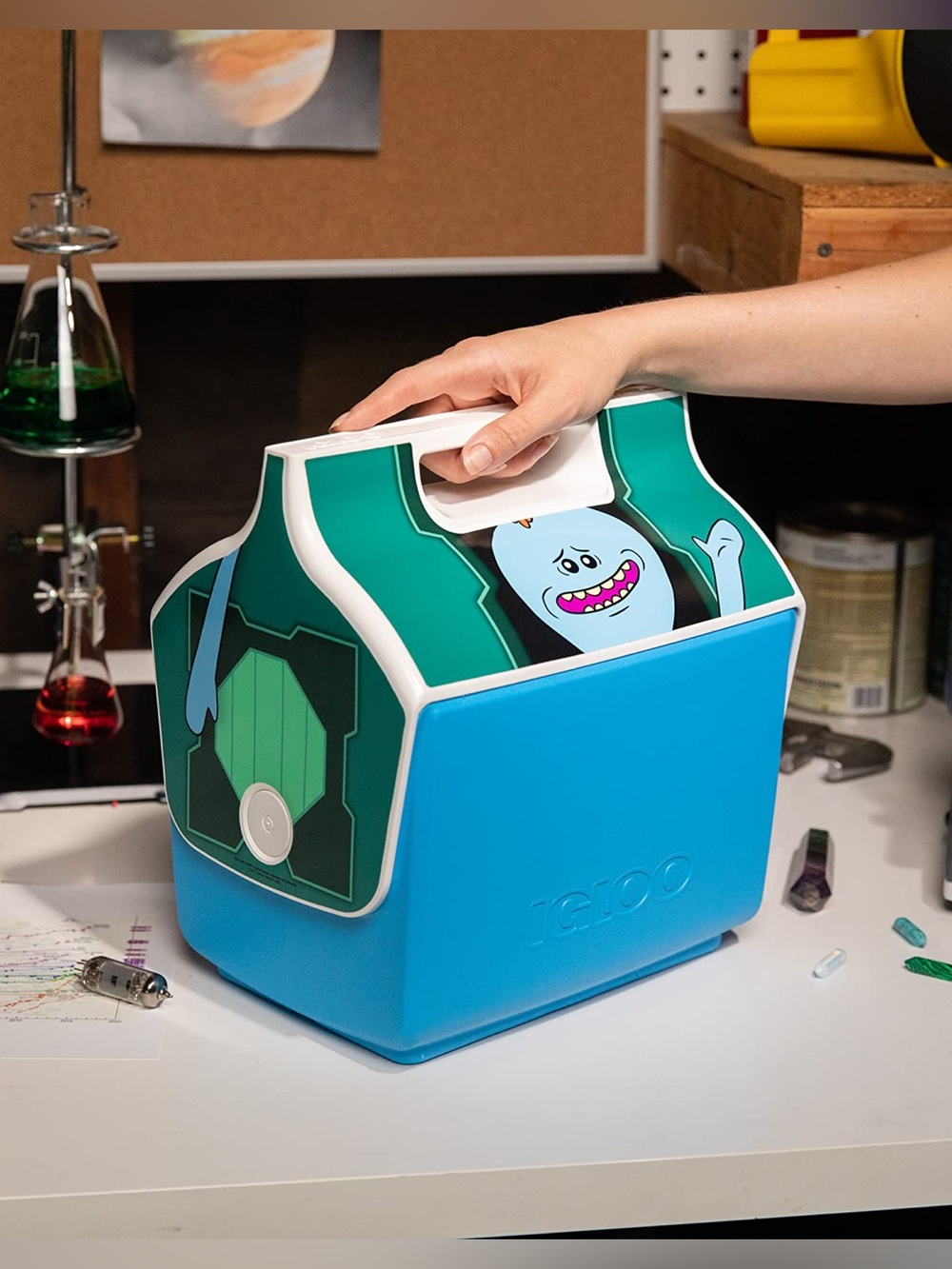 Igloo Rick and Morty Mr. Meeseeks Box Little Playmate 7 Qt Cooler 
(Jul 026